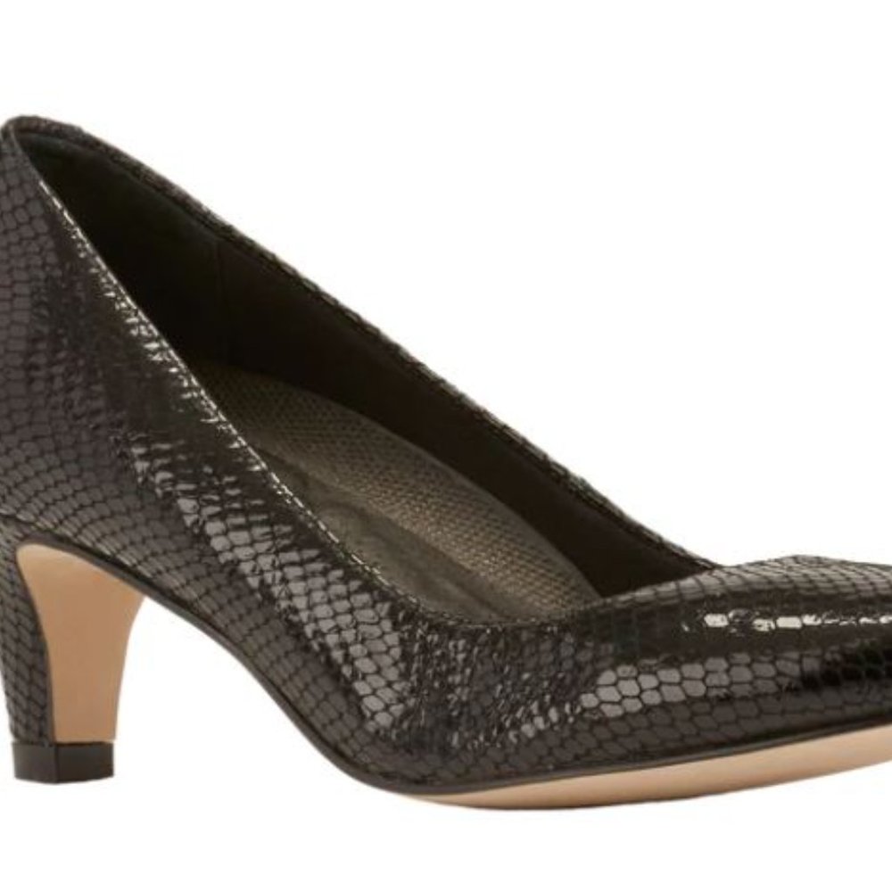 Walking Cradles Joy Black Snake Patent, size 6.5 Wide